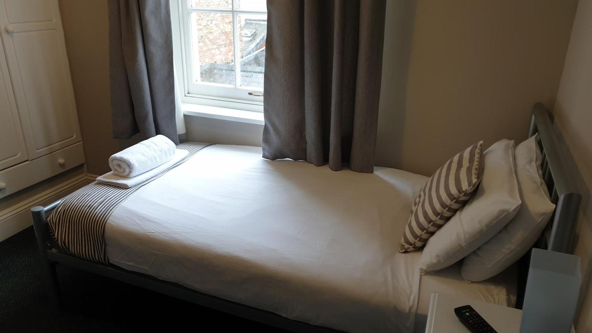 The Grapes Pub Hotel Southampton Bagian luar foto